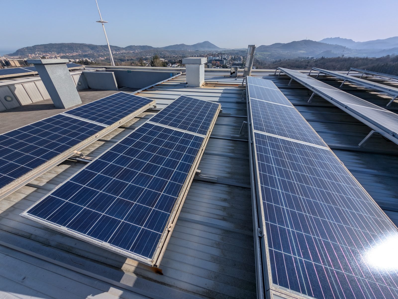 Fotovoltaica en cubierta de nave industrial