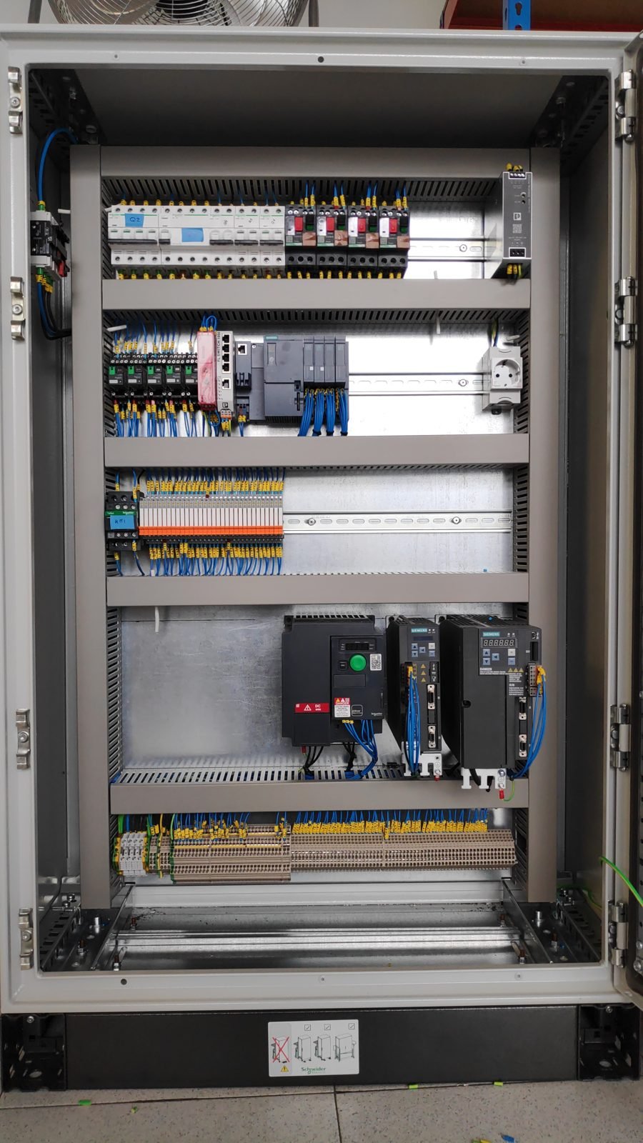 Armario eléctrico industrial